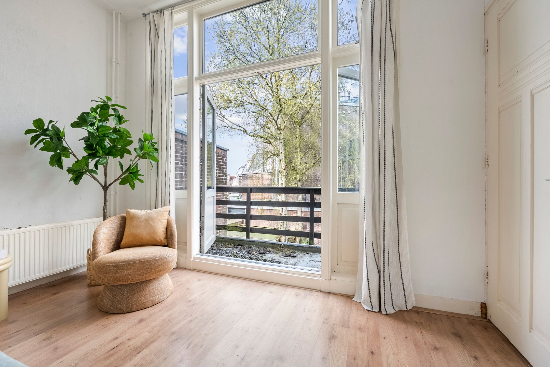 Foto 33 van Velserstraat 6