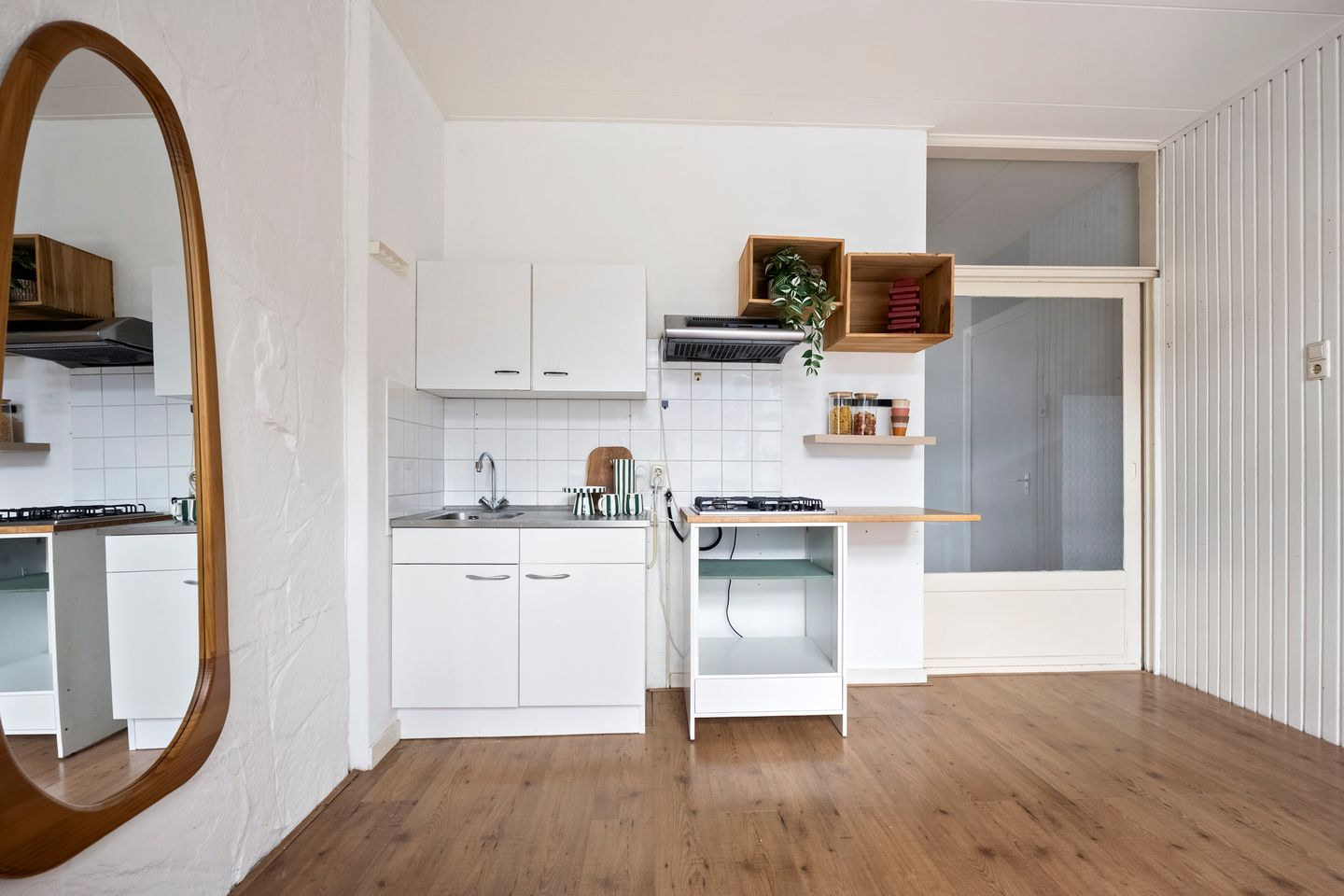 Foto 10 van Velserstraat 6