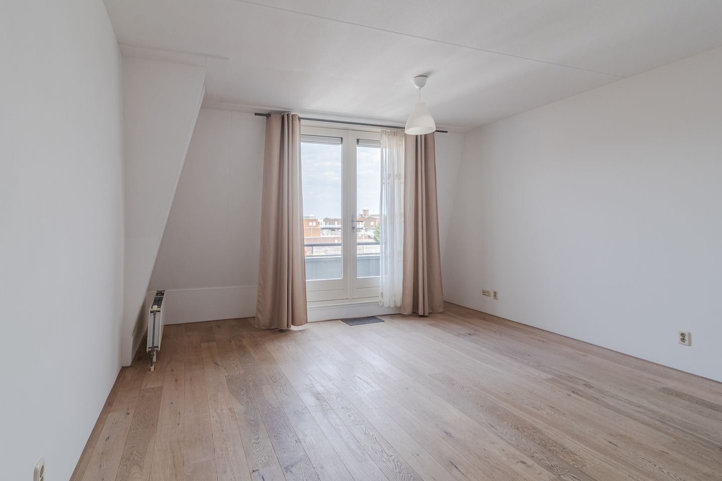 Photo 10 of Zeestraat 7-M33