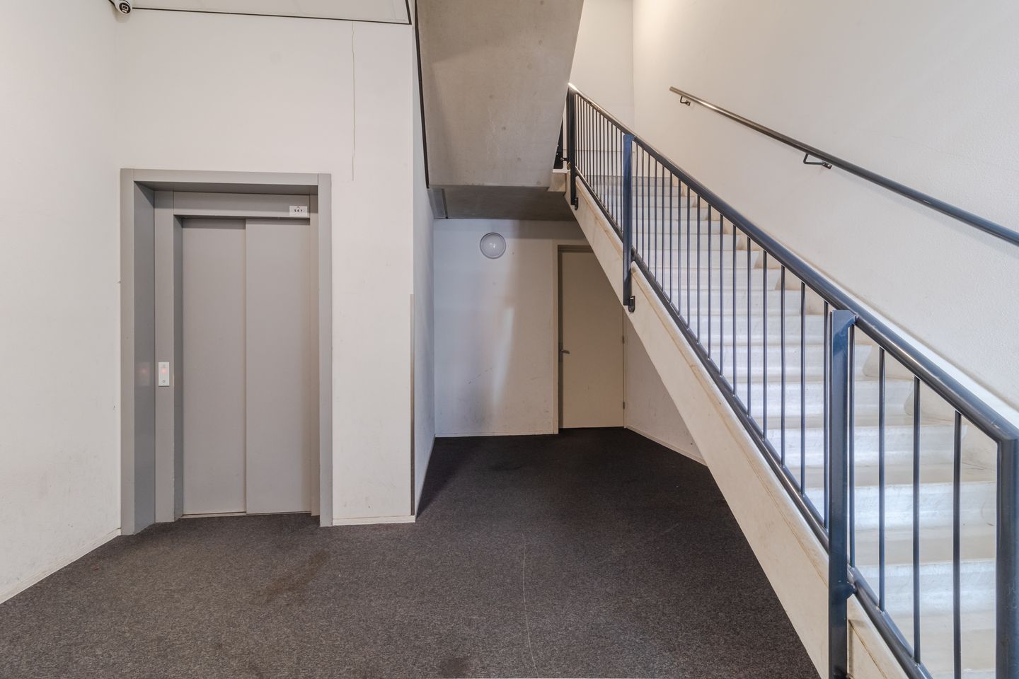 Photo 5 of Zeestraat 7-M33