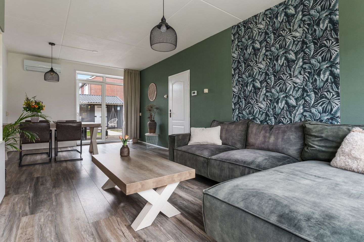 Foto 10 van Nijveenlaan 10