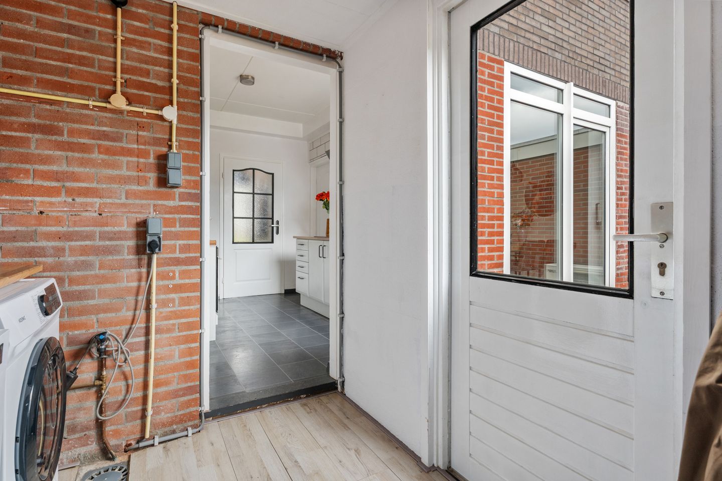 Foto 20 van Nijveenlaan 10