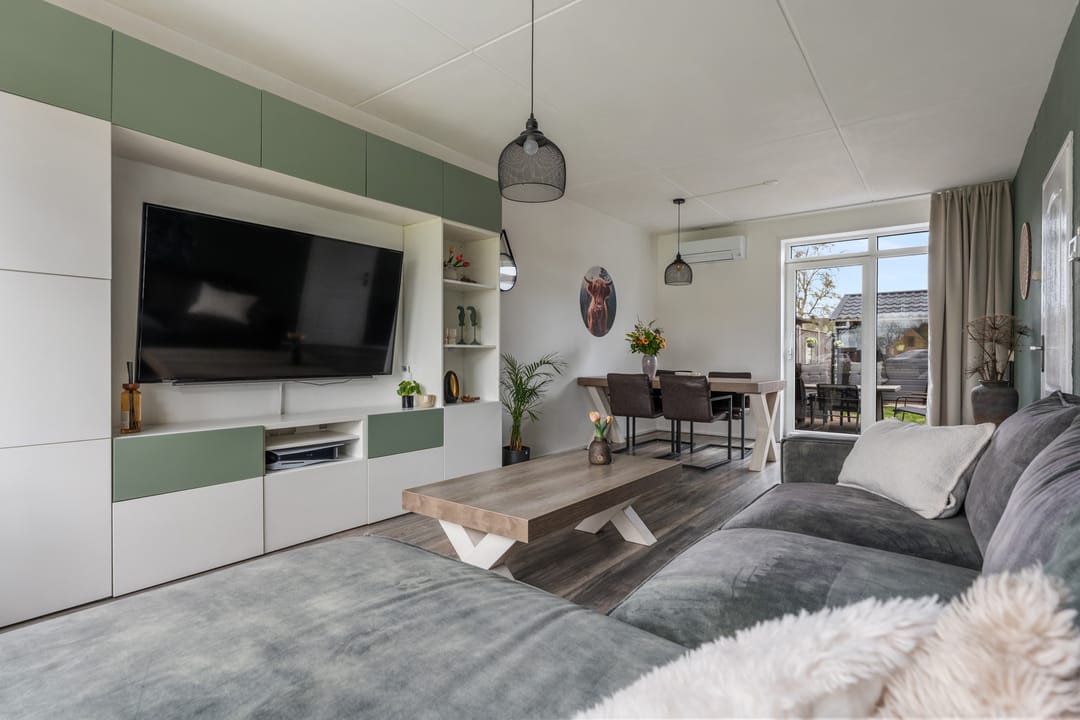 Foto 11 van Nijveenlaan 10