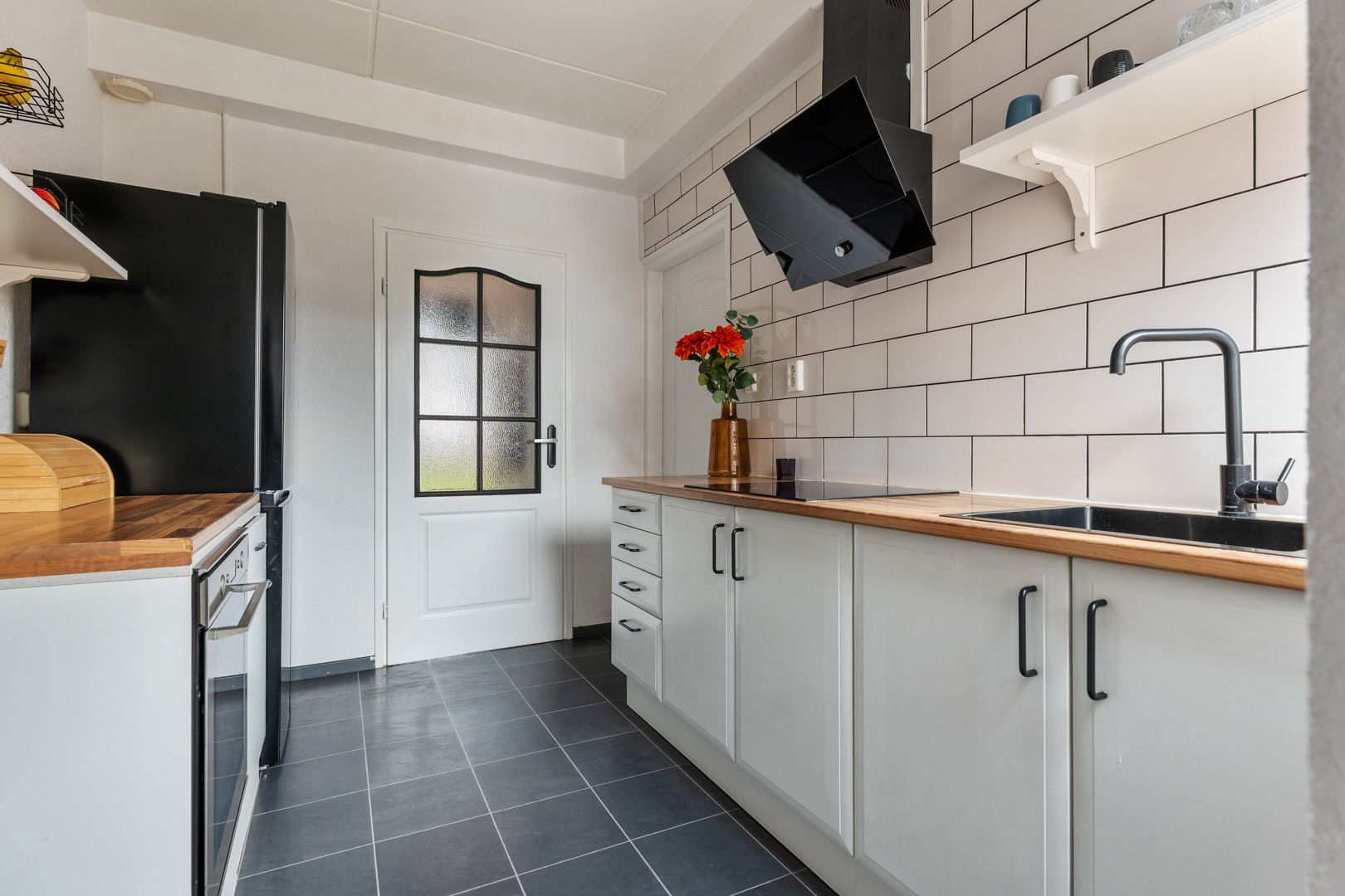 Foto 3 van Nijveenlaan 10