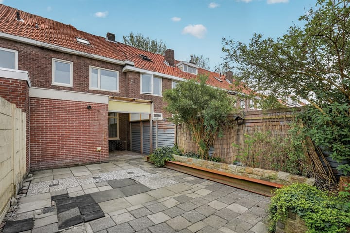 Photo 4 of Zevenbergenstraat 6