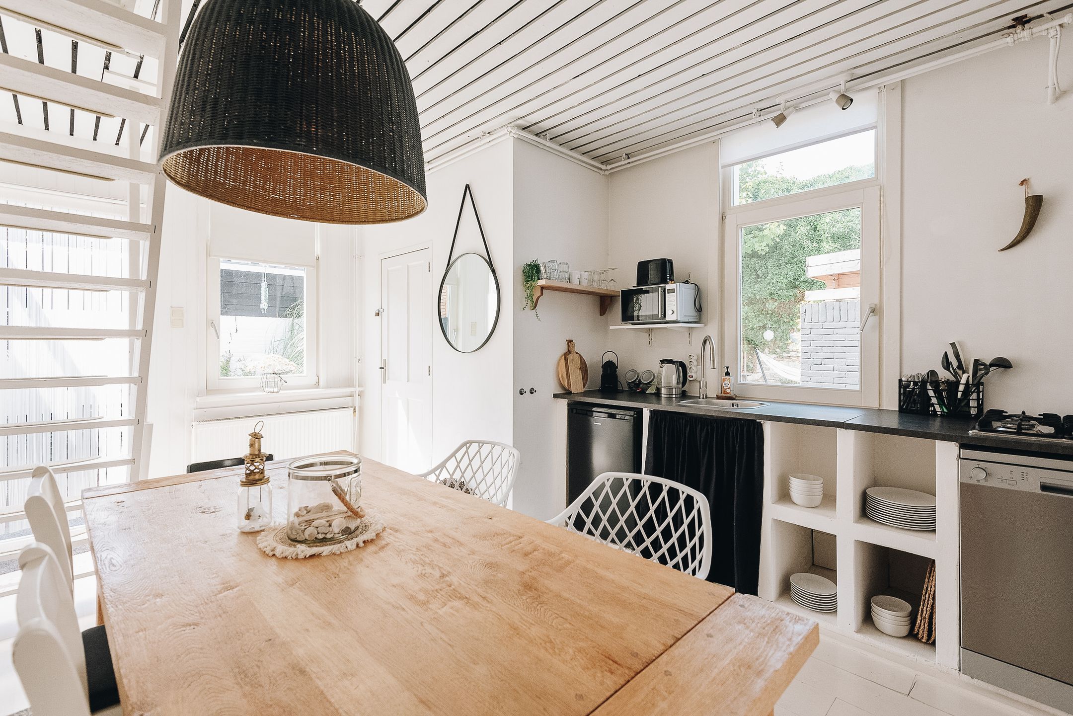 Photo 21 of Haarlemmerstraat 88-B