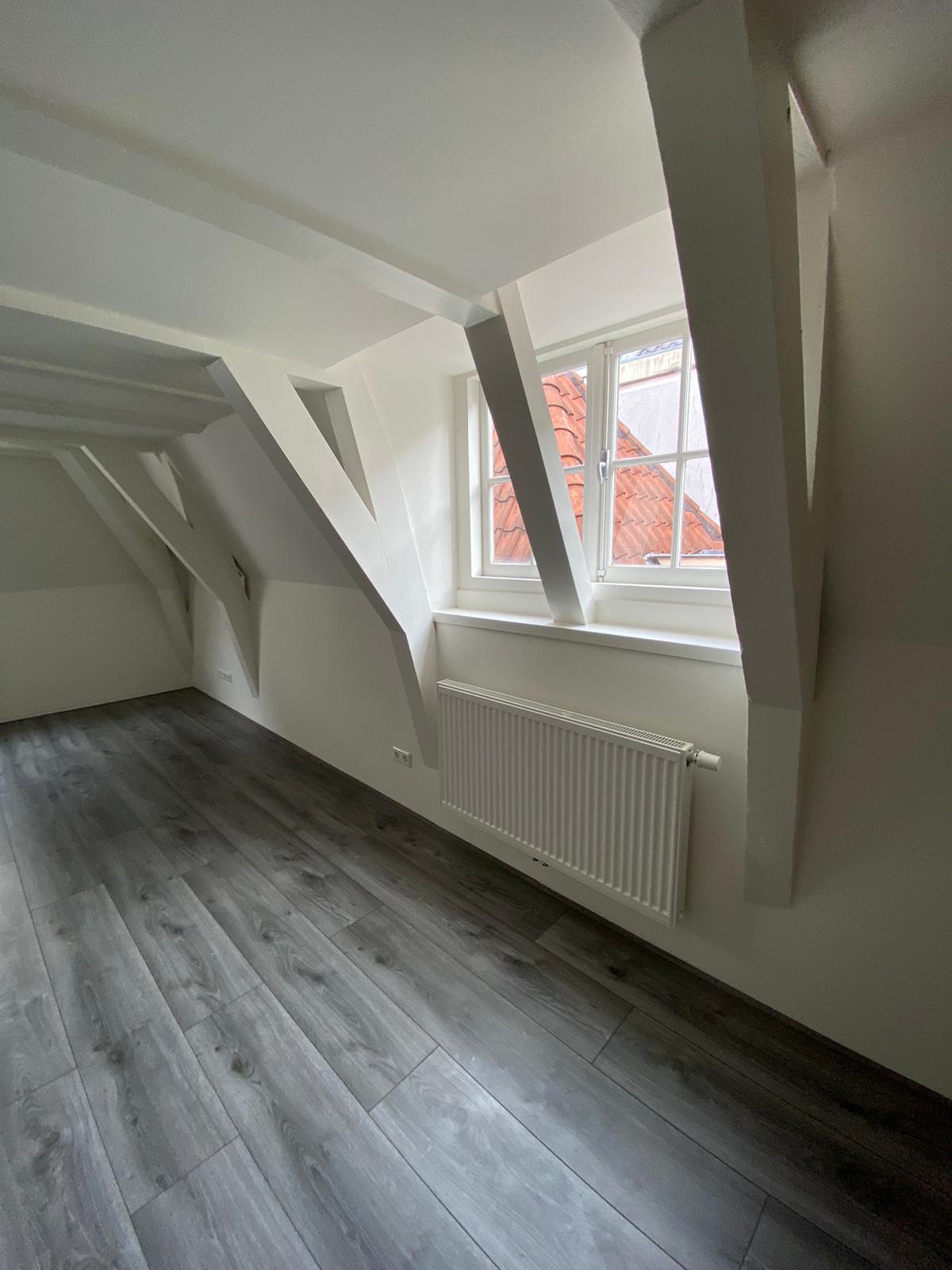 Foto 6 van Warmoesstraat 54-C1