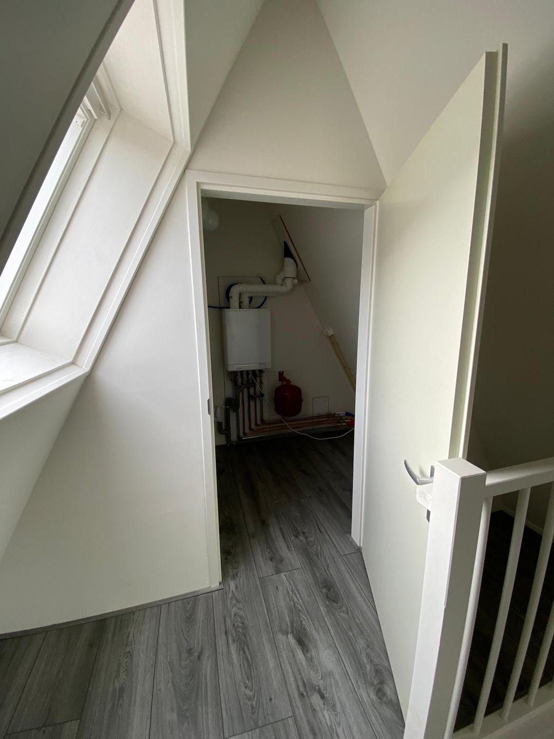 Foto 13 van Warmoesstraat 54-C1