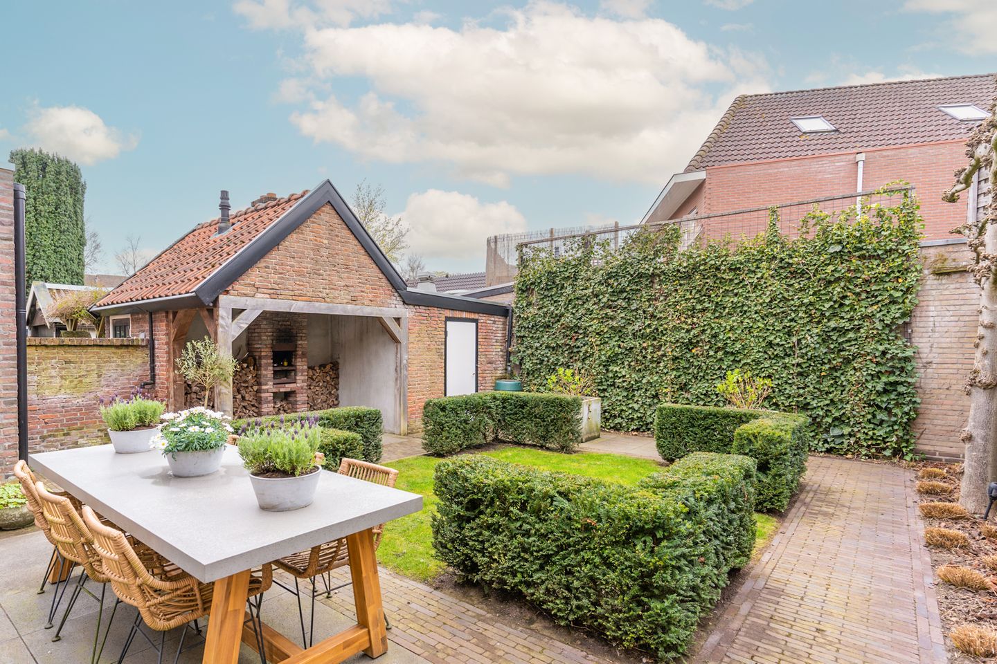 Foto 4 van Dirk Staalweg 6