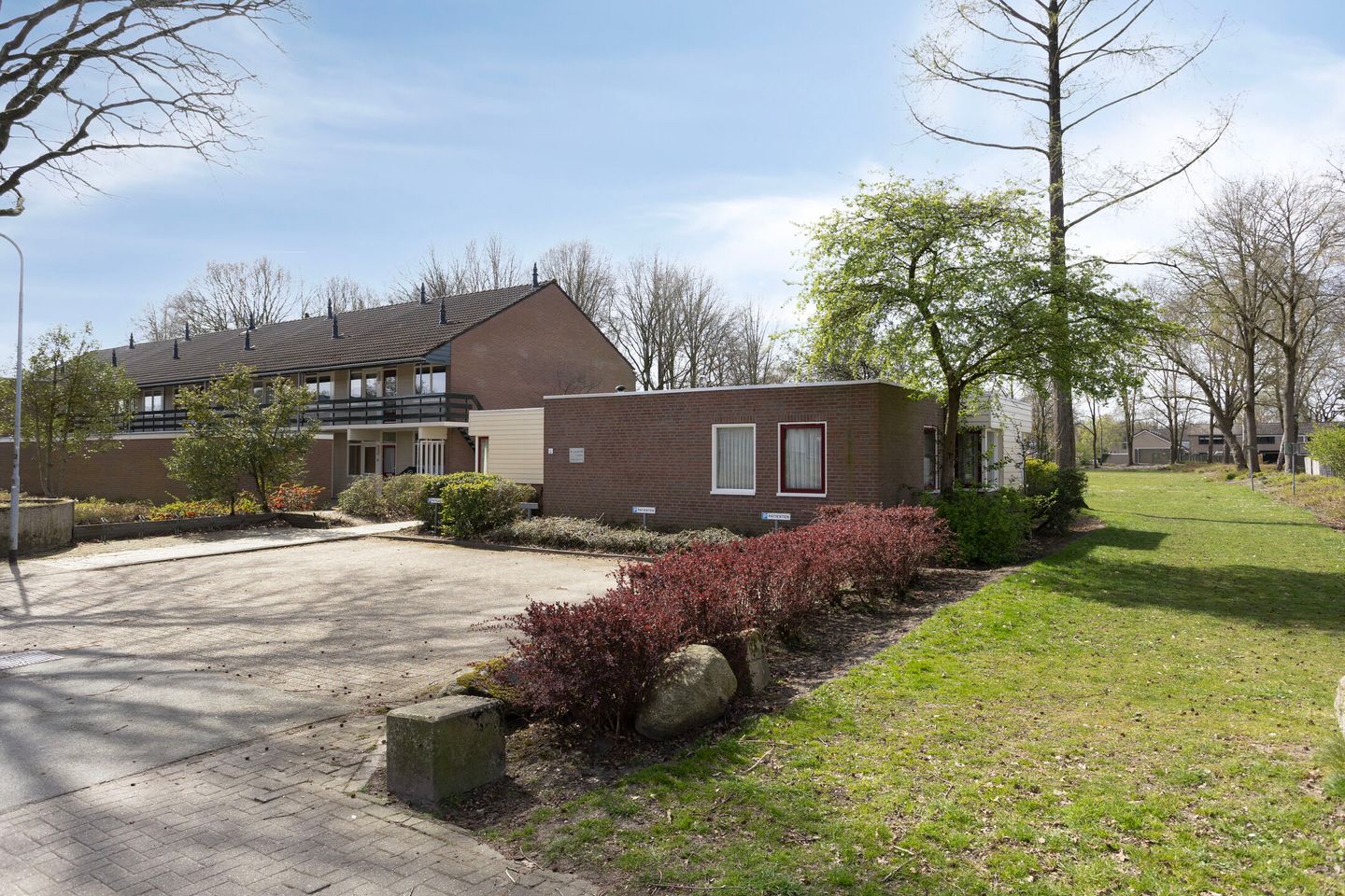 Bekijk foto 3 van Zuidlaarderbrink 8