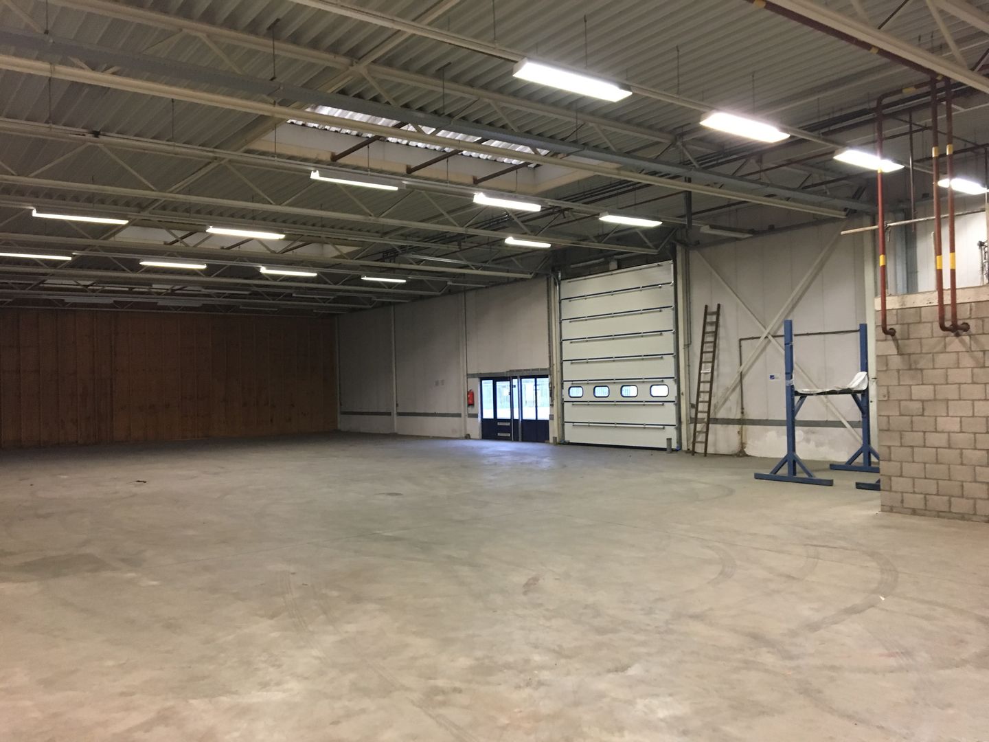 Bekijk foto 5 van Bedrijvenpark Twente 305-307