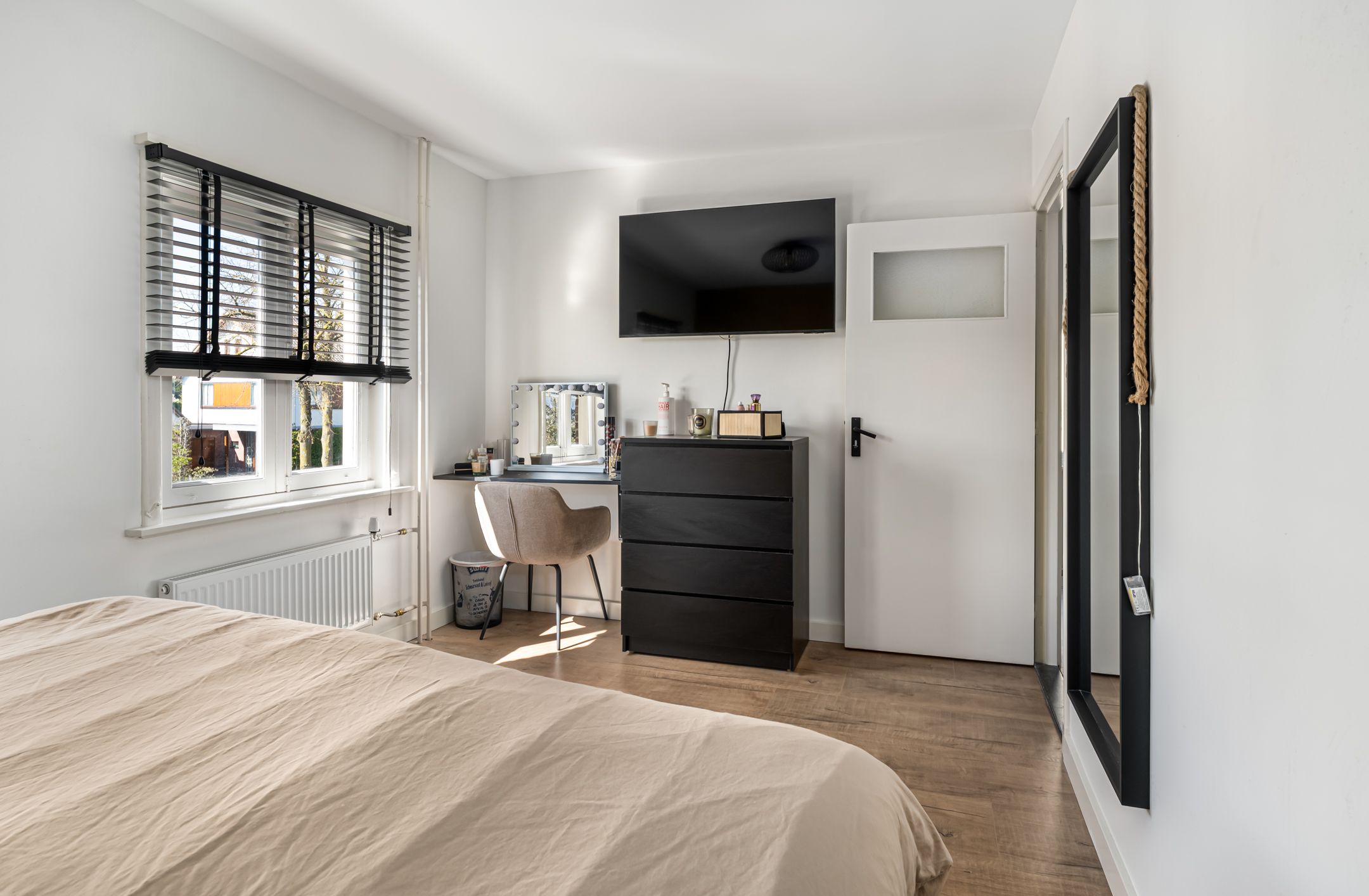 Photo 18 of Bunderstraat 91