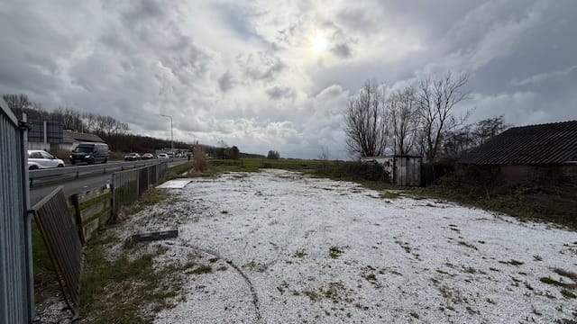 Bekijk foto 2 van Goudseweg naast nr. 185