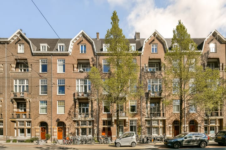 Photo 4 of De Lairessestraat 110-3