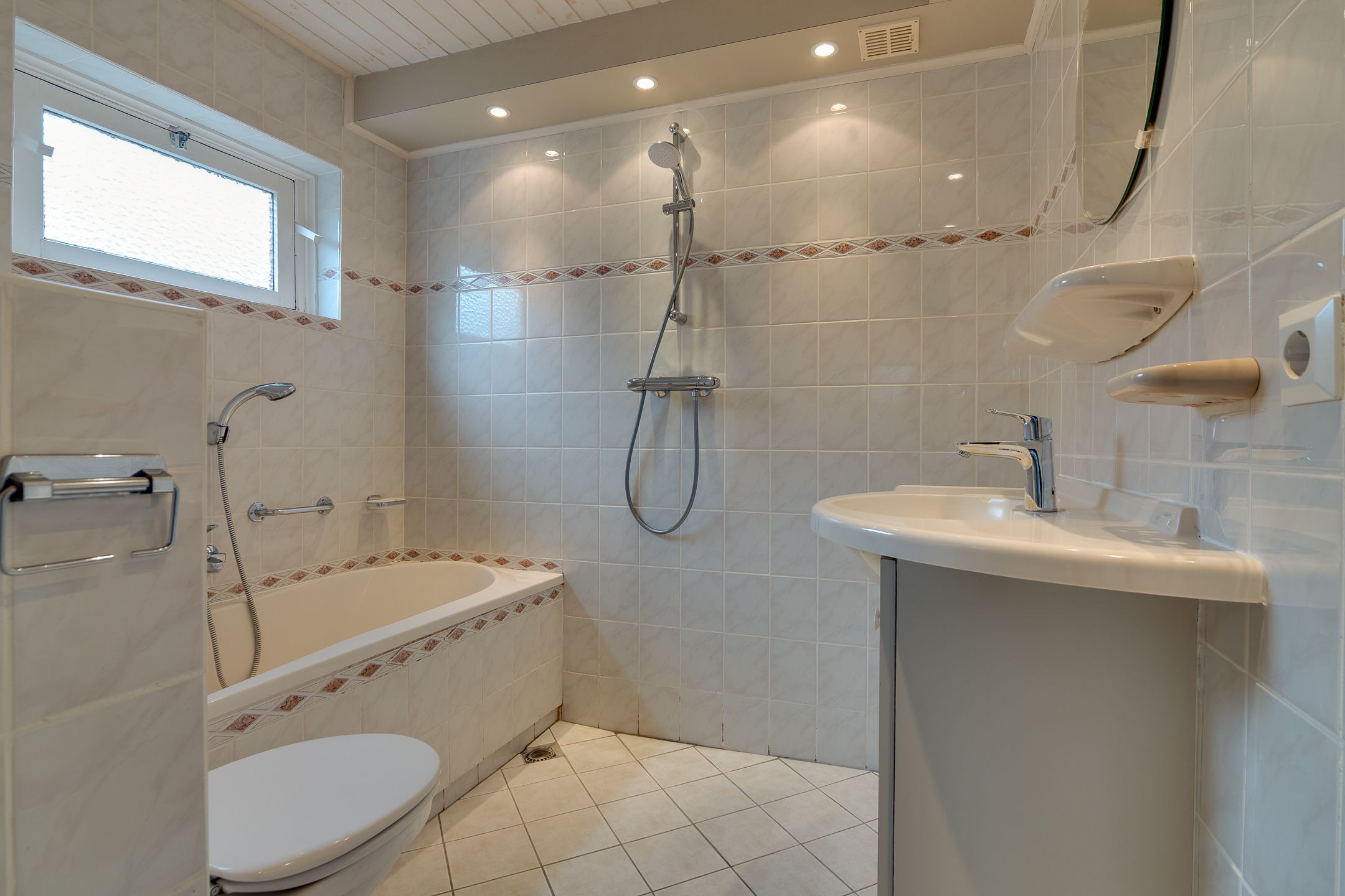 Foto 39 van Meester Schaapstraat 9