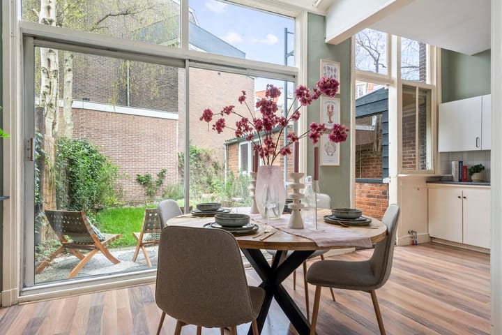 Foto 3 van Velserstraat 6