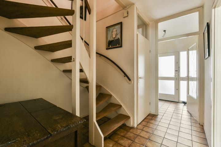 Foto 2 van In de Wolken 47