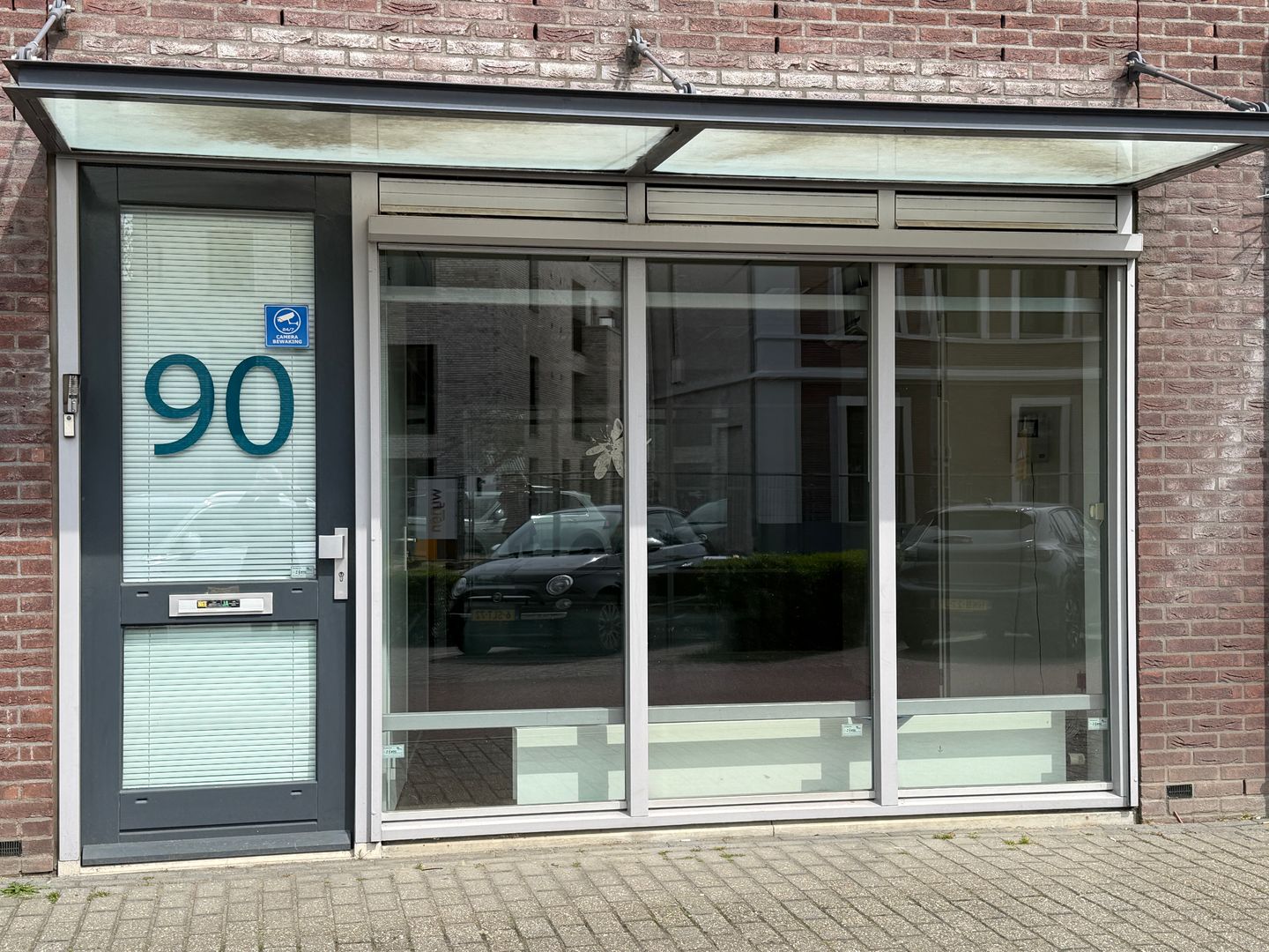 Bekijk foto 2 van Nina Simonestraat 90