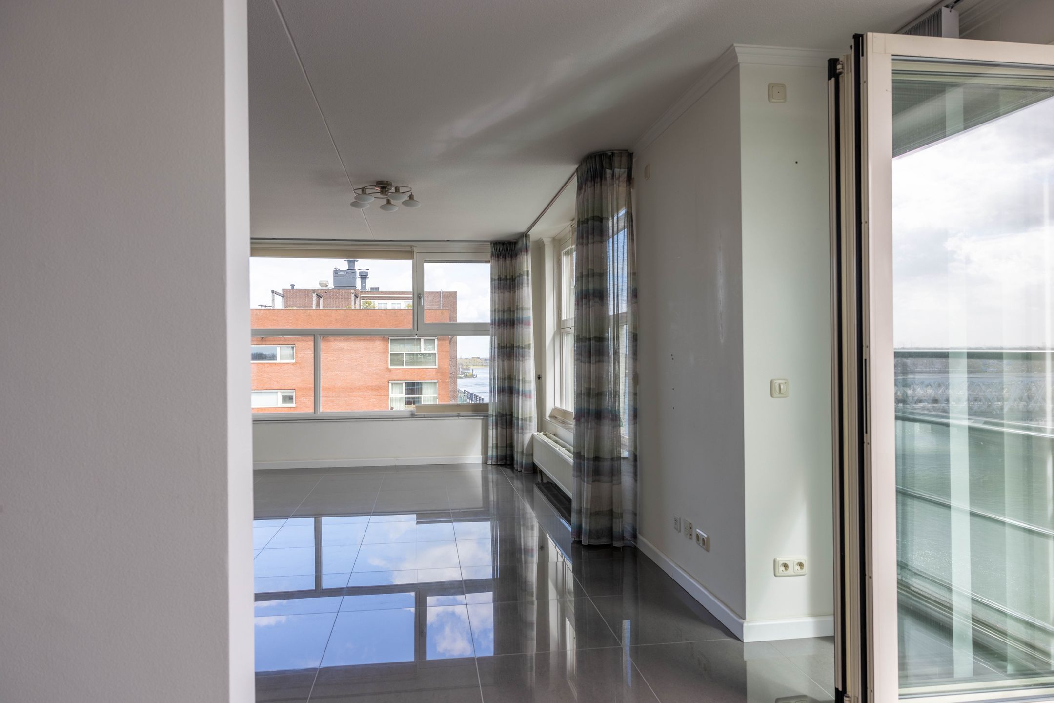 Foto 21 van Westpier 74