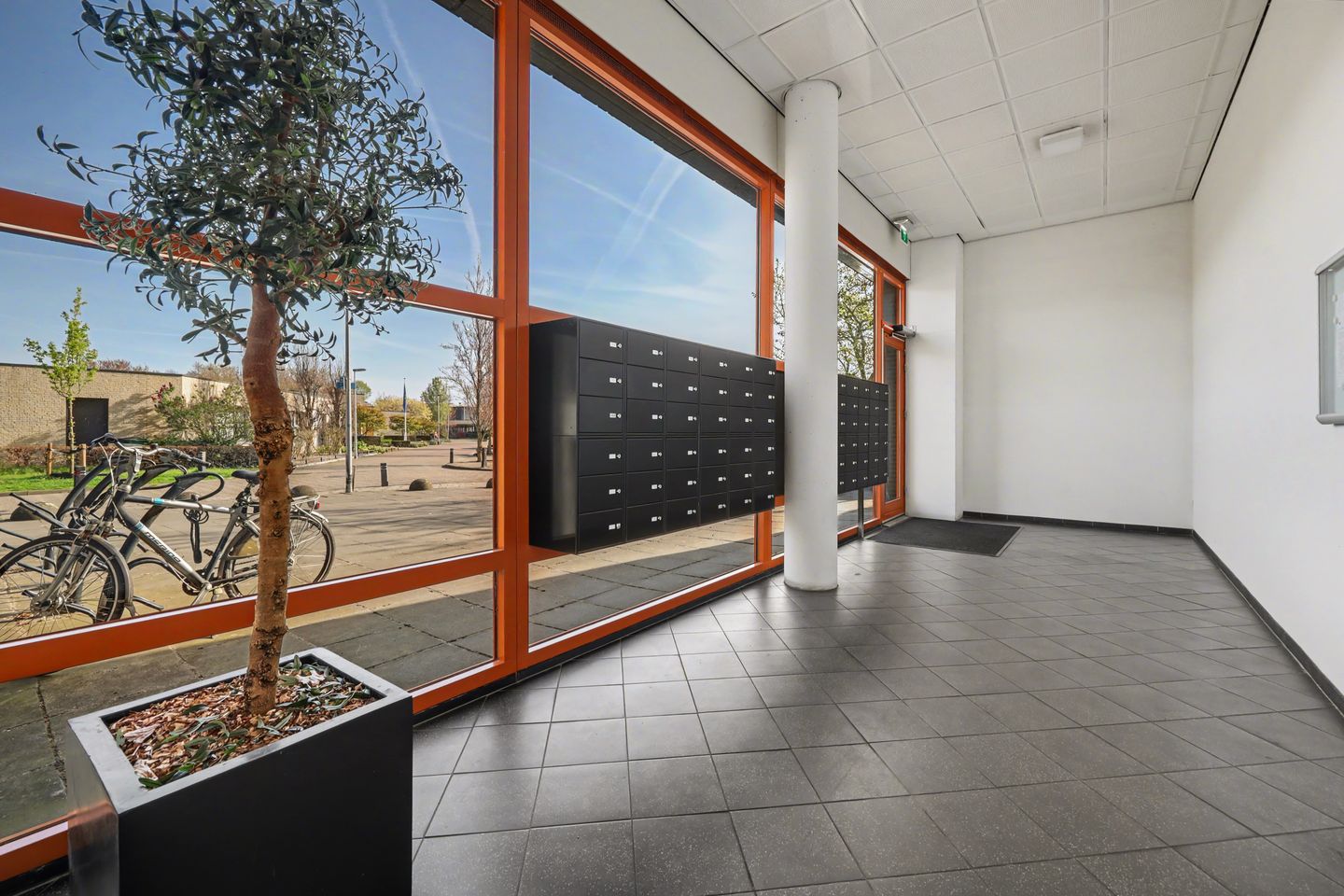 Foto 29 van De Klok 10