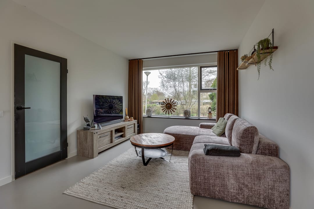 Photo 2 of Fluitekruid 13