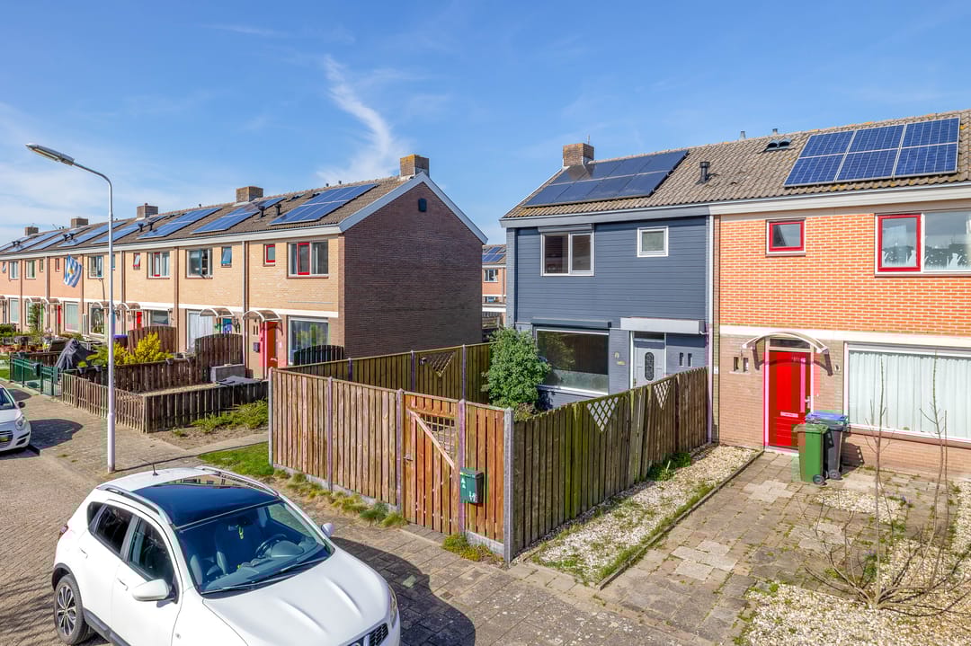 Photo 32 of Bachstraat 17