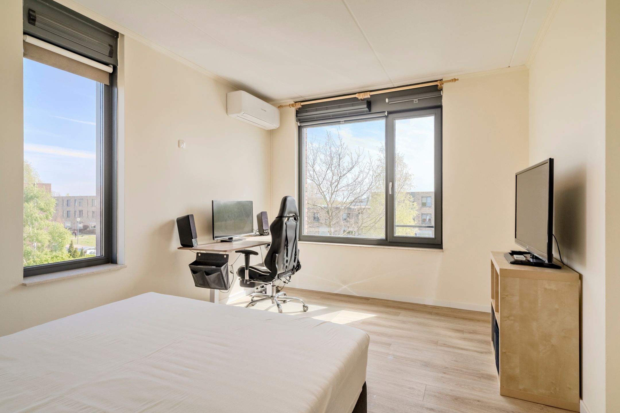 Foto 24 van Graslinnen 7