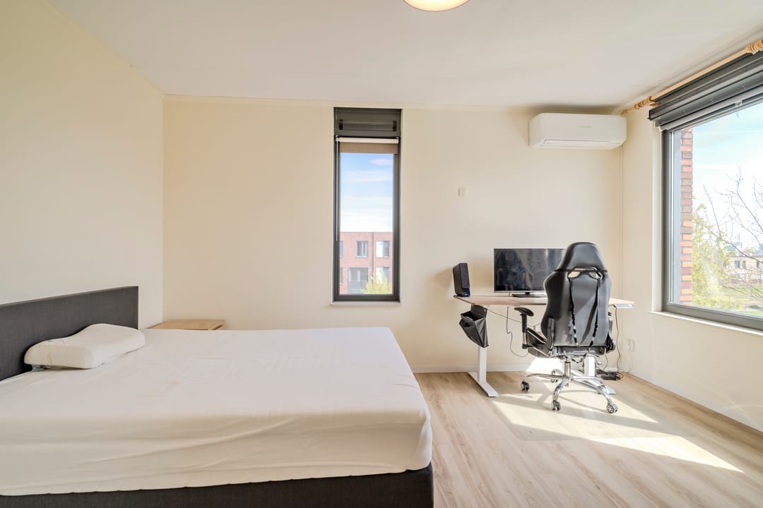 Foto 23 van Graslinnen 7