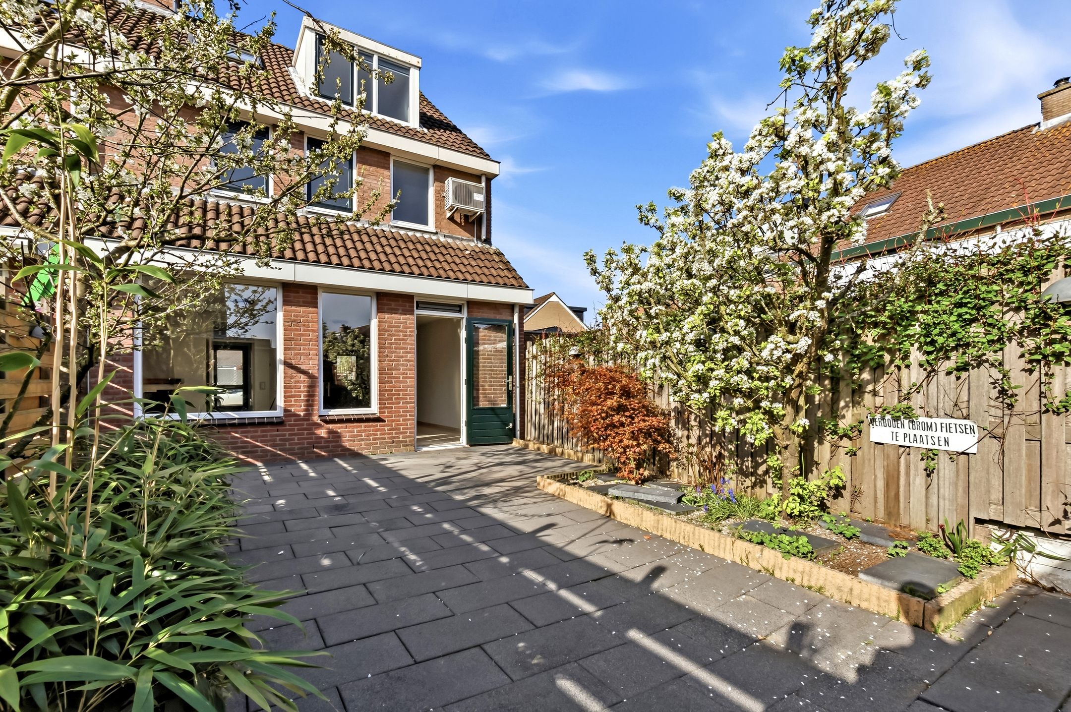 Foto 42 van Burgemeester Cochiuslaan 3