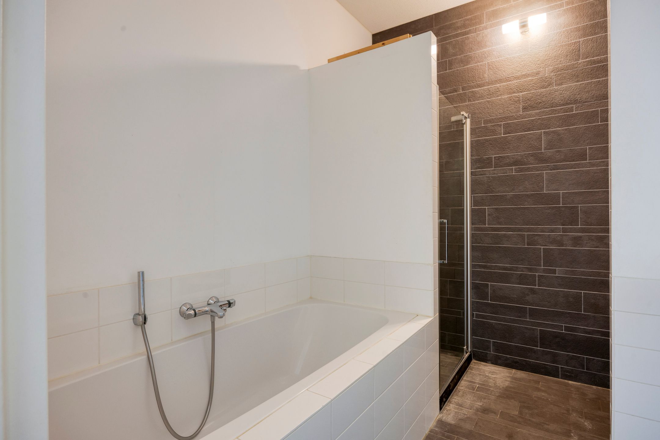 Foto 24 van Van der Hoevenplein 102