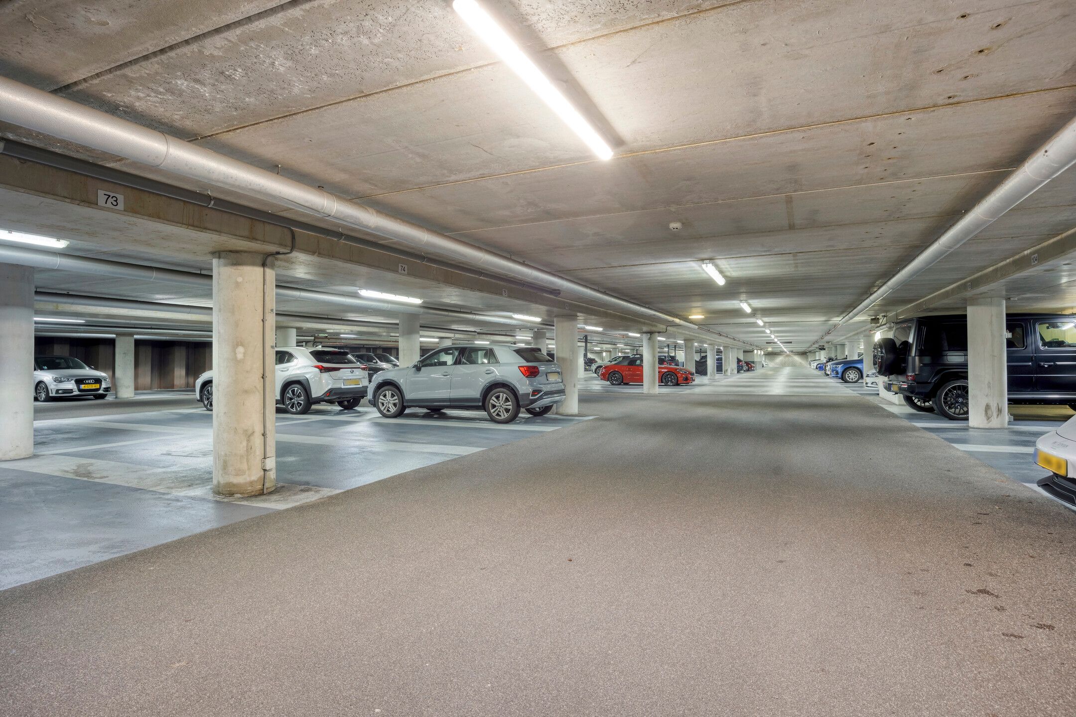 Foto 33 van Van der Hoevenplein 102