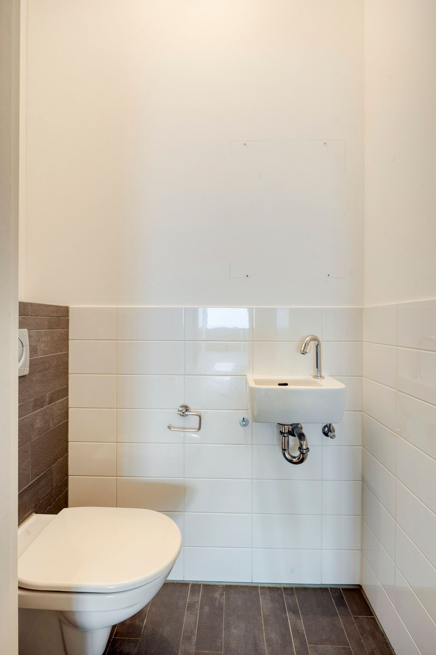 Foto 12 van Van der Hoevenplein 102