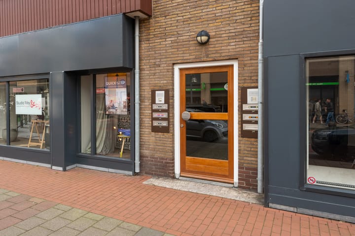 Photo 5 of Hoofdstraat 105