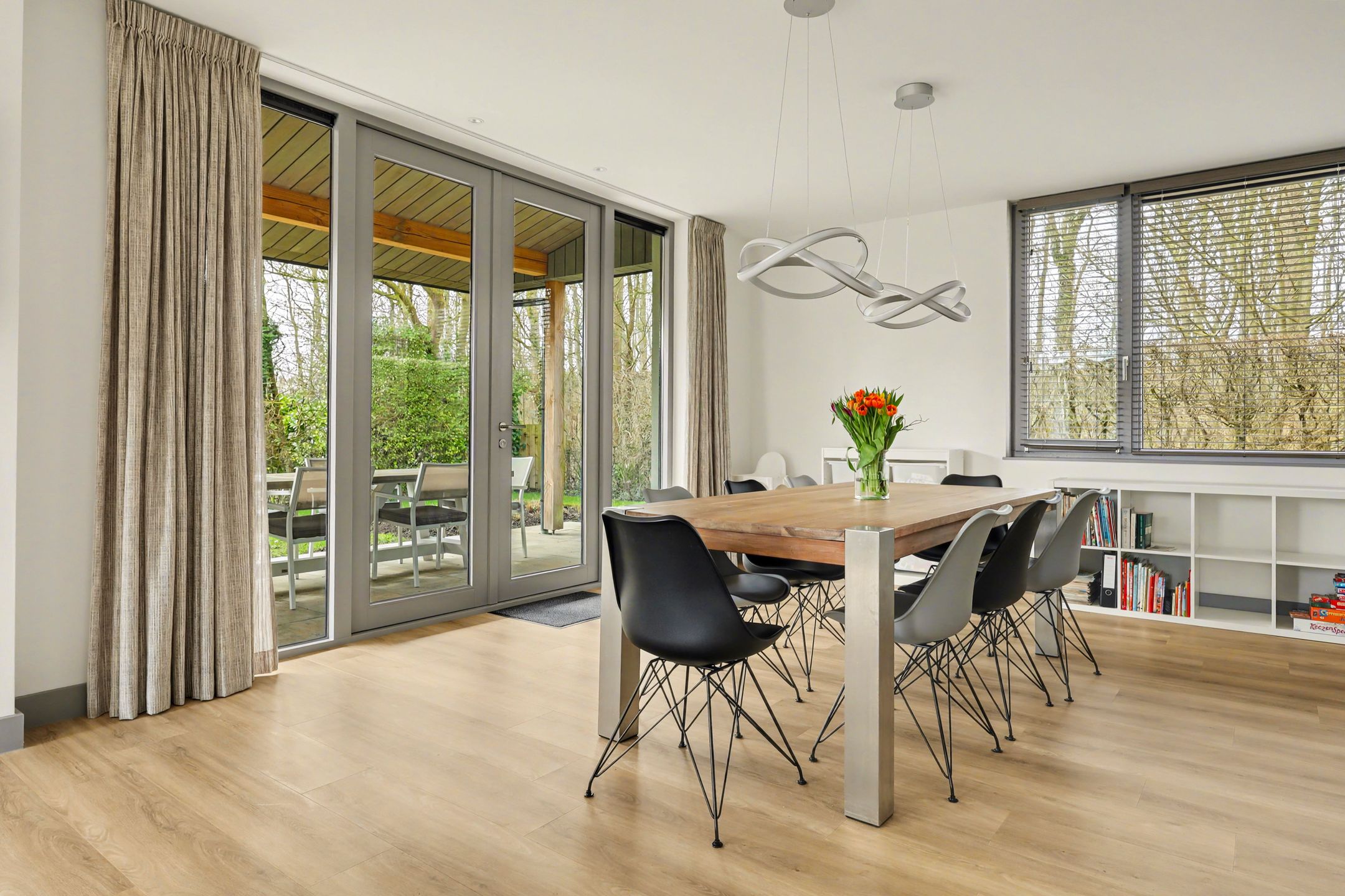 Foto 12 van Leeuwerikenlaan 7