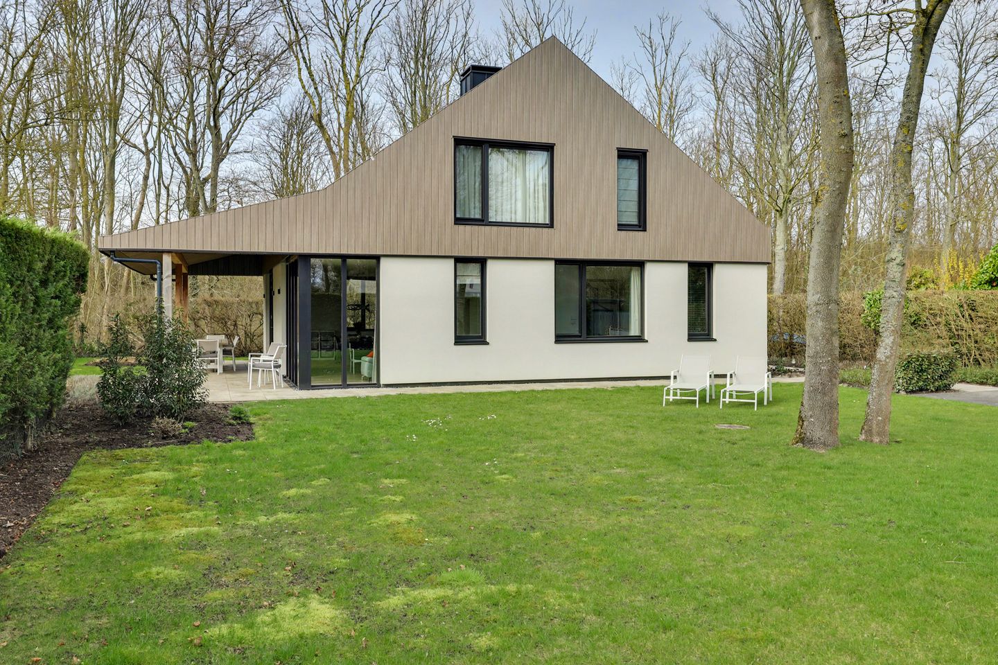 Foto 35 van Leeuwerikenlaan 7