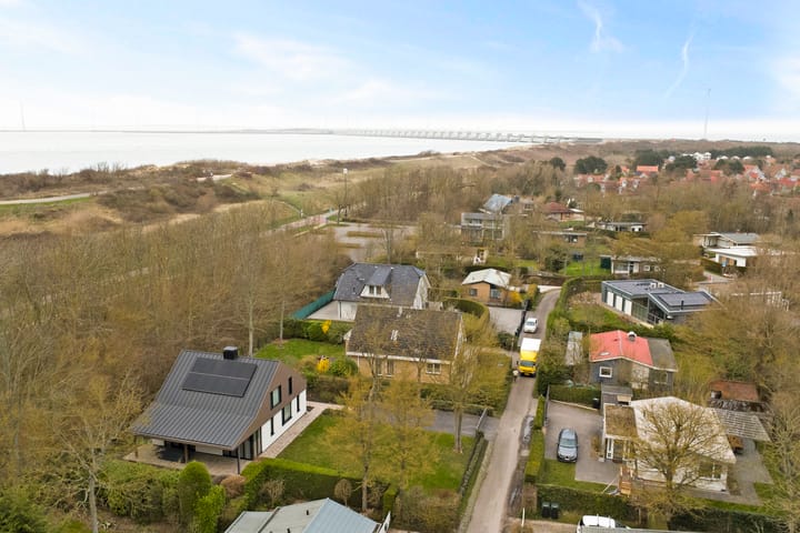 Photo 3 of Leeuwerikenlaan 7