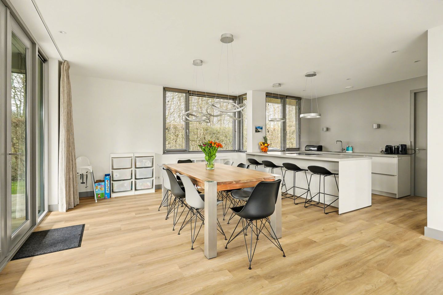 Foto 14 van Leeuwerikenlaan 7