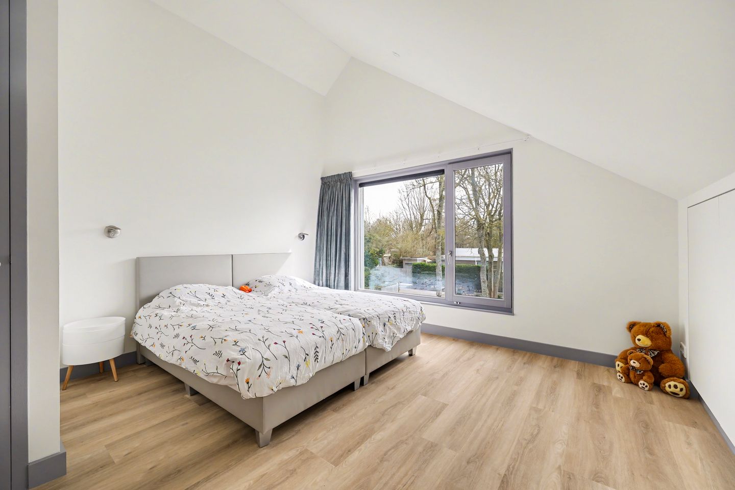 Foto 25 van Leeuwerikenlaan 7