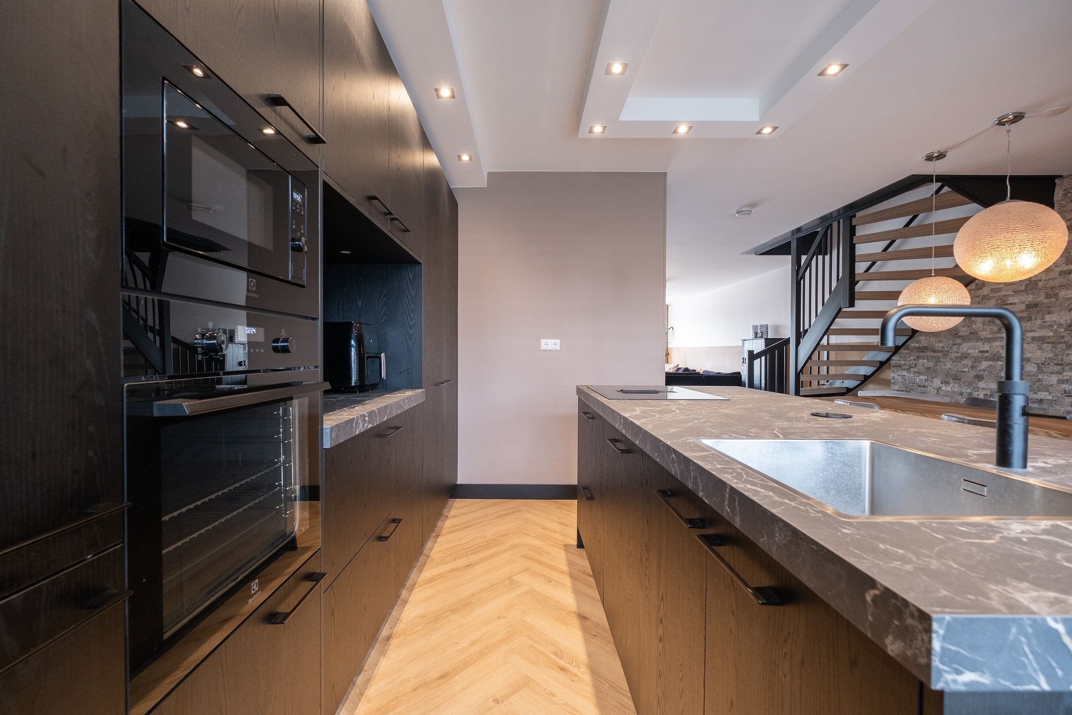 Photo 12 of Oeverzeggeweg 36