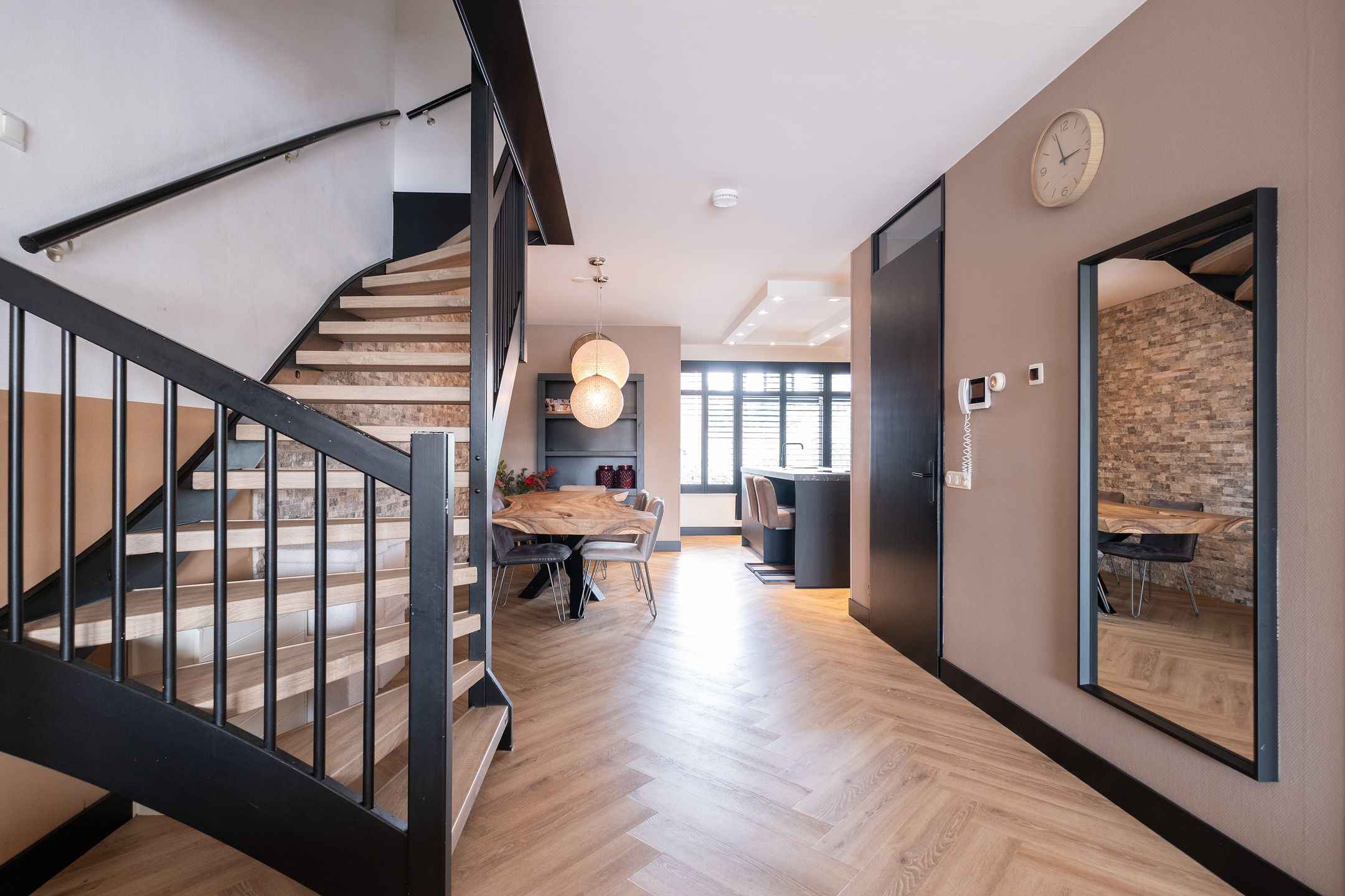 Photo 9 of Oeverzeggeweg 36