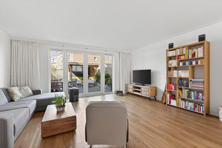 Photo 4 of Lekerwaard 224