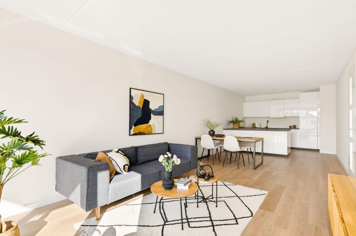 Photo 2 of Leeuwstraat 125