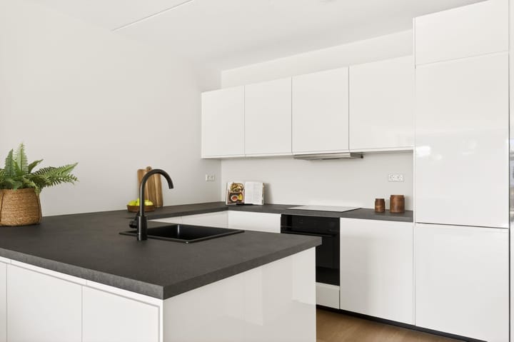 Photo 5 of Leeuwstraat 125