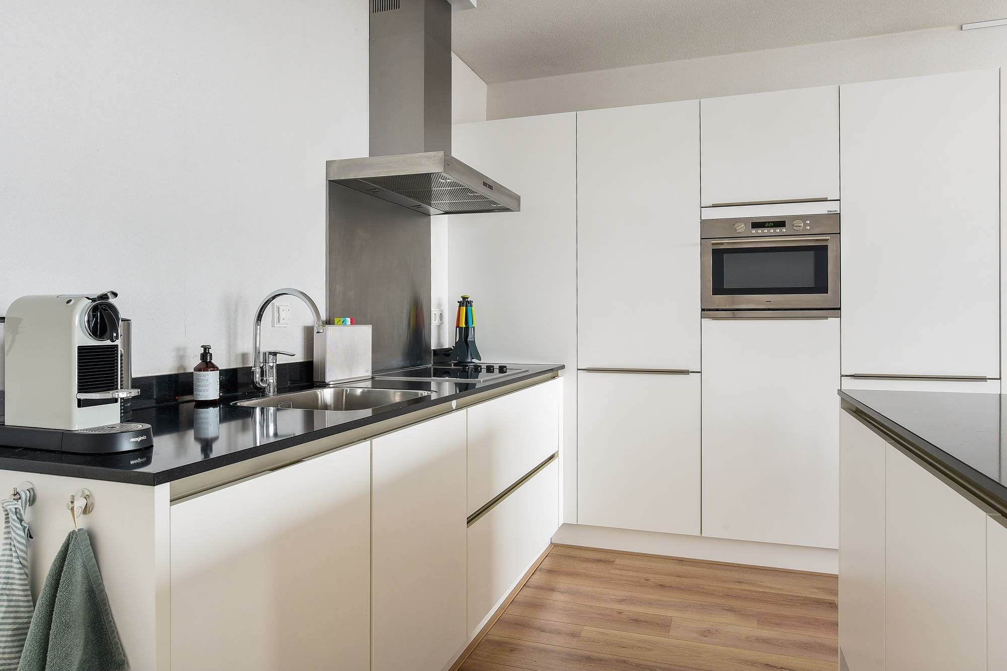 Photo 3 of Anna van Buerenplein 250