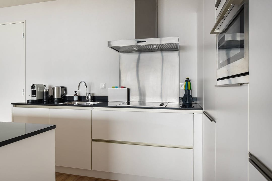 Photo 11 of Anna van Buerenplein 250