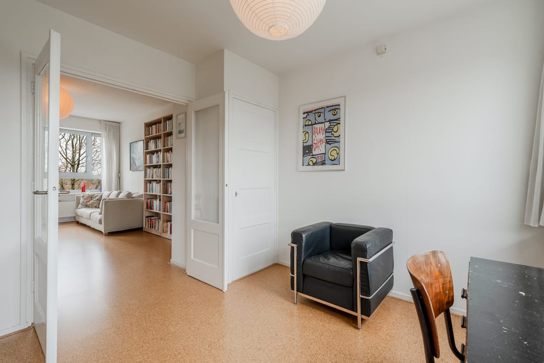 Photo 17 of Aalbersestraat 238