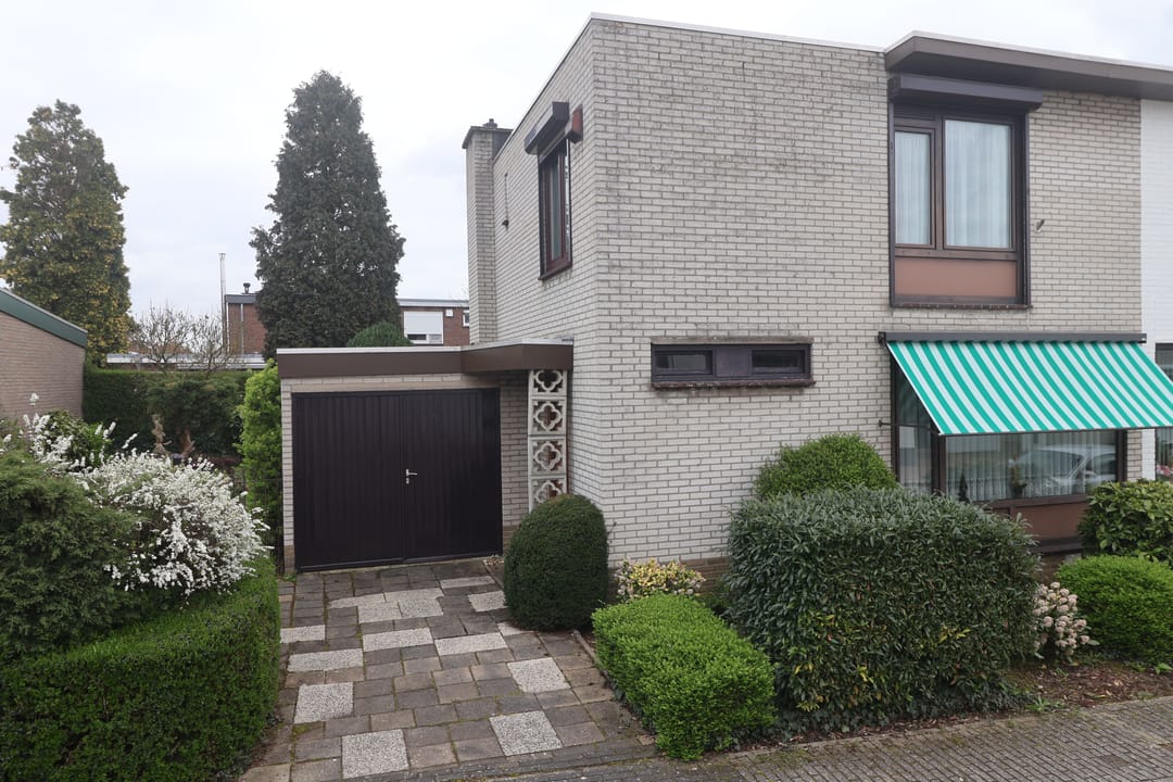 Foto 1 van Pastoor Petrus Stevensstraat 16