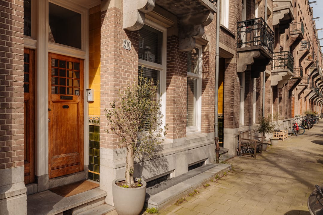 Photo 38 of Johannes Verhulststraat 210-A