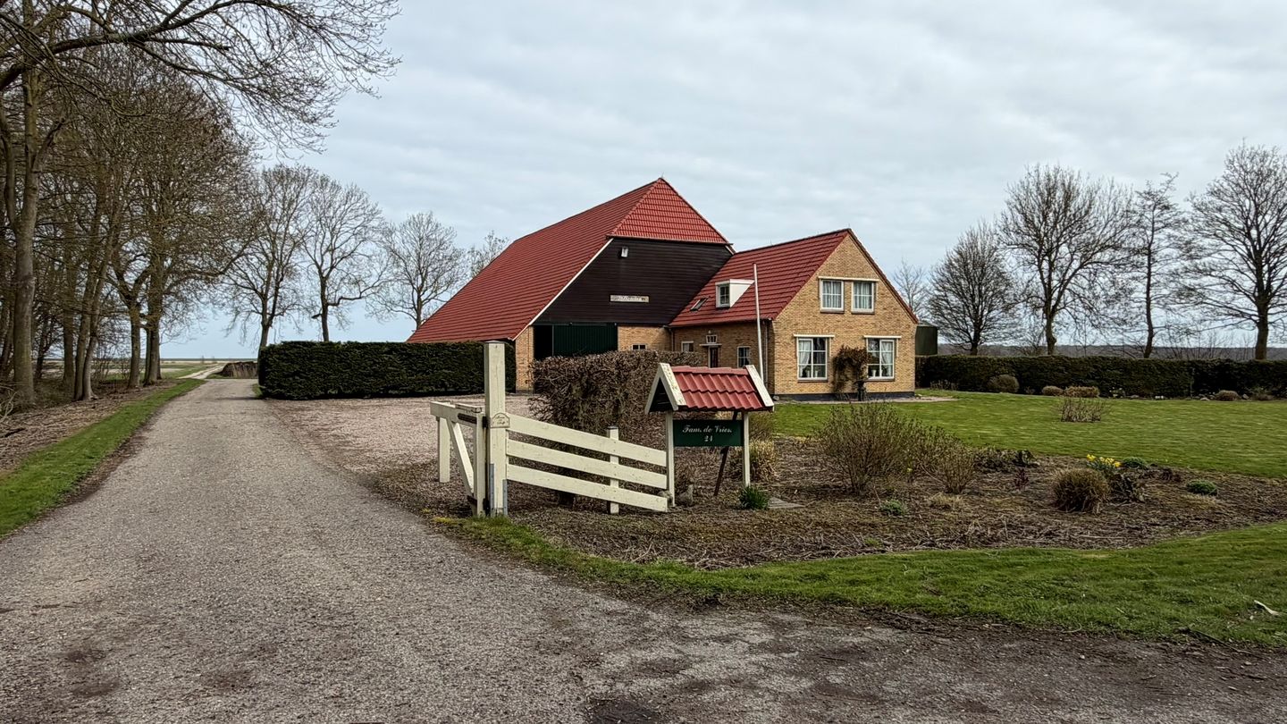 Bekijk foto 2 van Oosterkwelweg 21