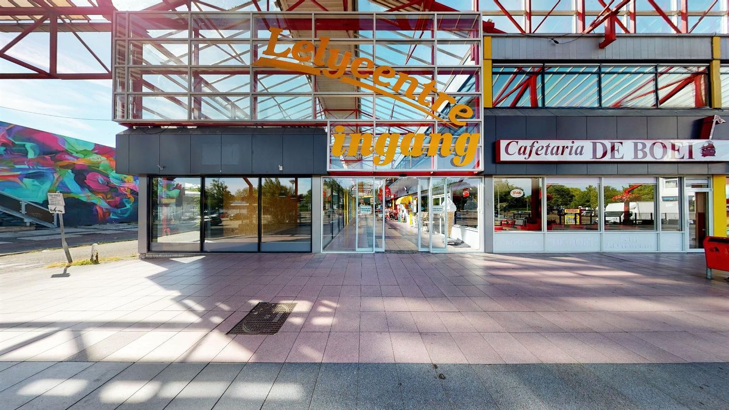 Bekijk foto 2 van Weversstraat 20